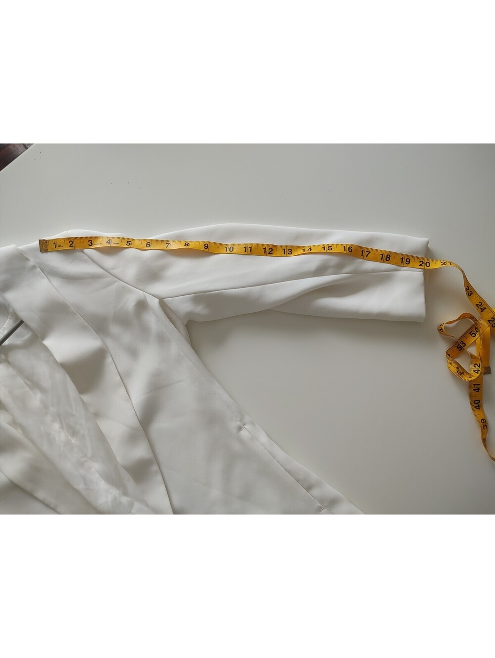 H&M Women's White Blazer Jacket Size US - Picture 7 of 8